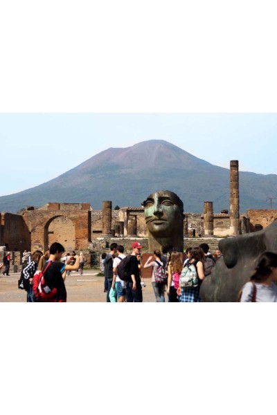 Napoli: biglietto salta fila per Pompei con autobus di andata e ritorno + guida